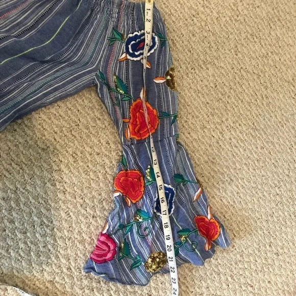 Flont embroidered strapless bell sleeve mod blue top M - Picture 11 of 15